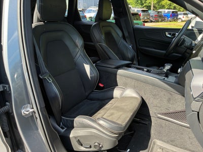2019 Volvo XC60 R-Design