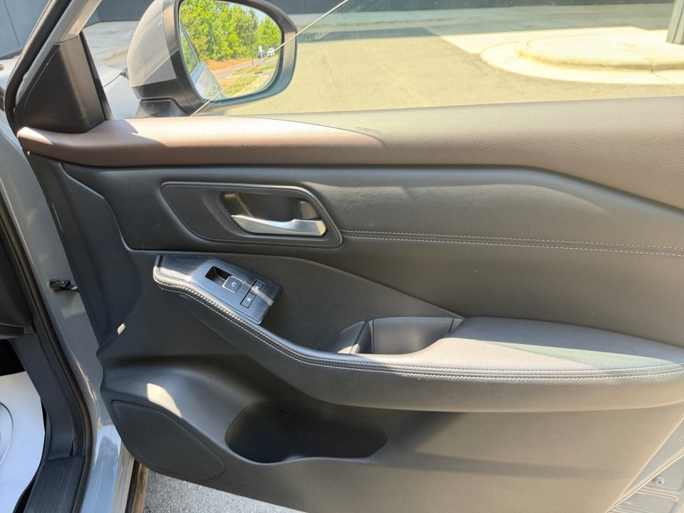 2022 Nissan Rogue SL FWD
