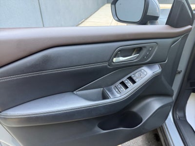 2022 Nissan Rogue SL FWD