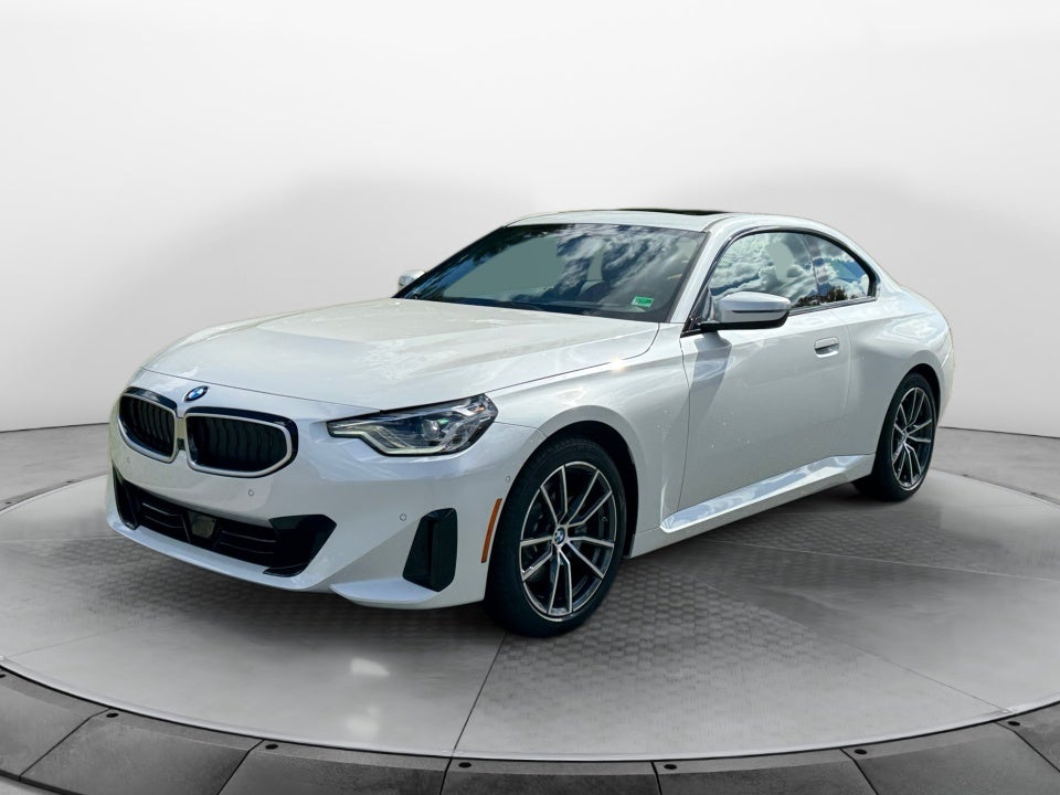 2025 BMW 230i xDrive