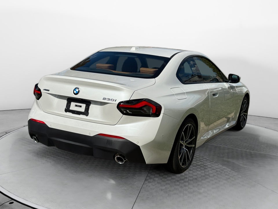 2025 BMW 230i xDrive