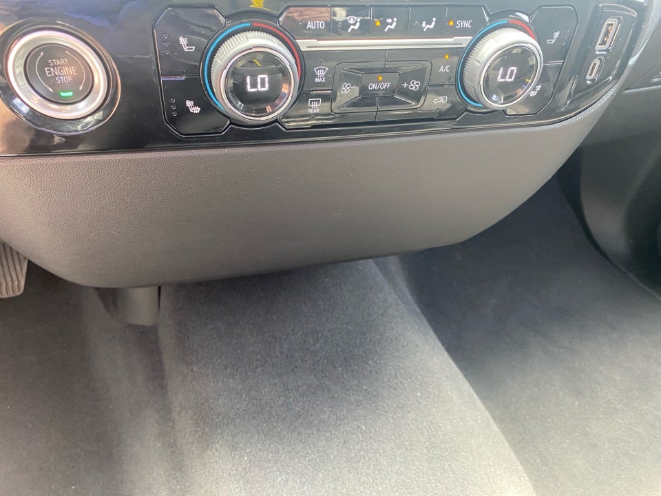 2022 Chevrolet Silverado 1500 4WD Crew Cab Short Bed LT with 2FL
