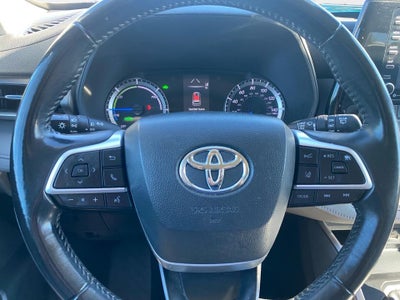 2022 Toyota Highlander Hybrid LE
