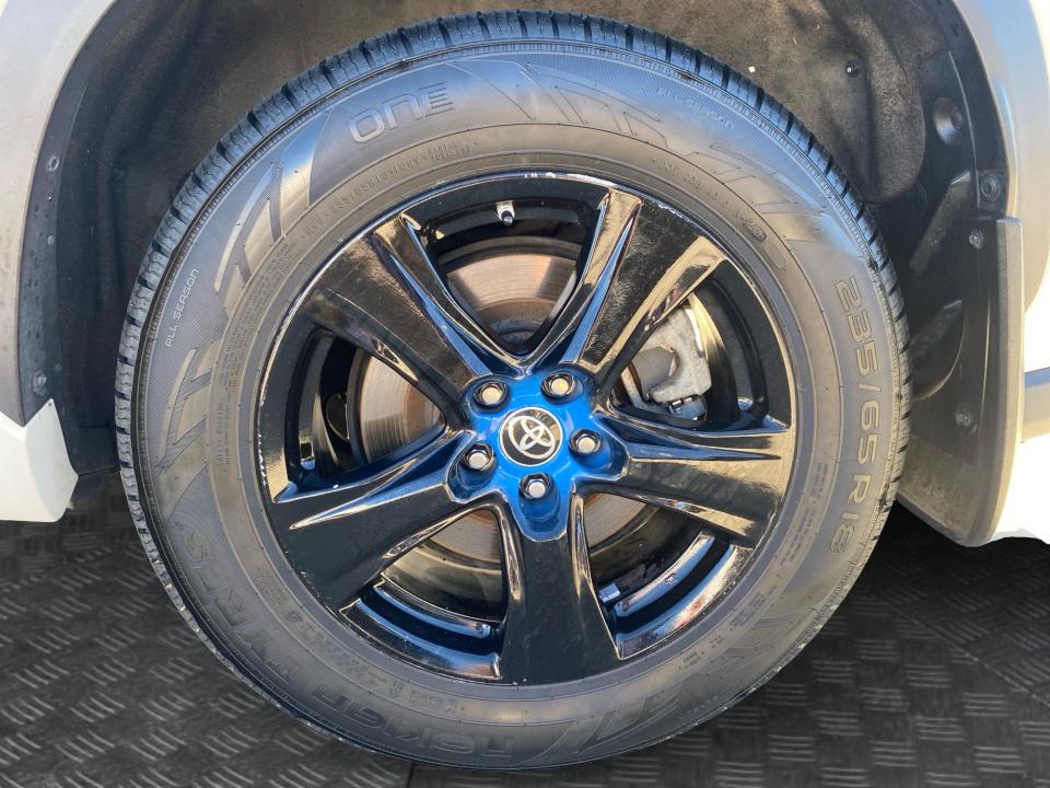 2022 Toyota Highlander Hybrid LE