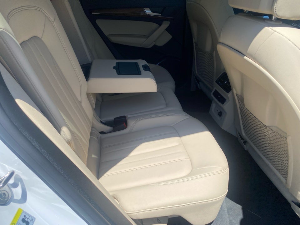 2025 Audi Q5 Premium 40 TFSI quattro S tronic