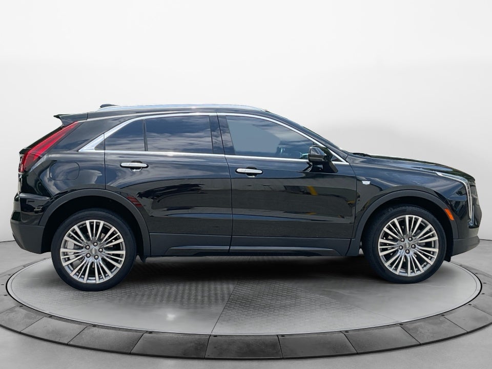 2024 Cadillac XT4 FWD Premium Luxury