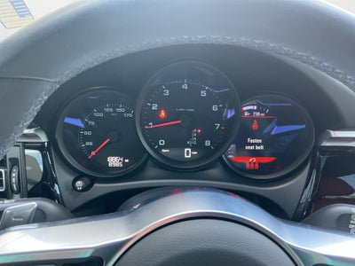 2021 Porsche Macan AWD
