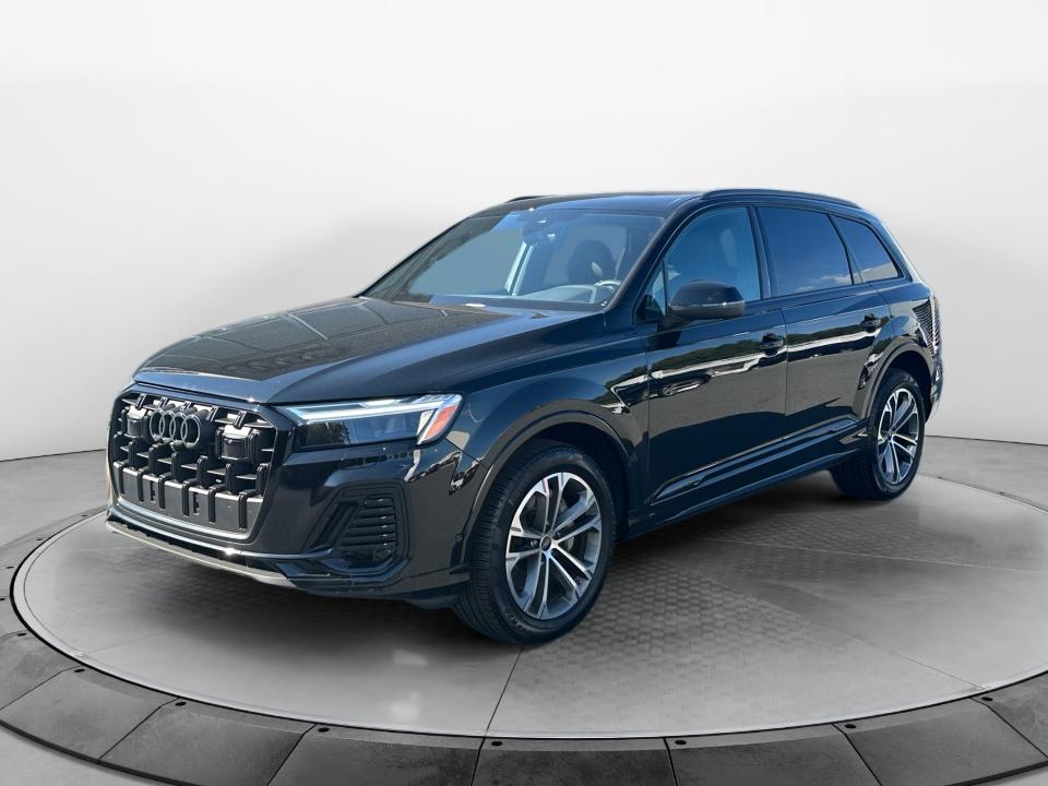 2026 Audi Q7 Premium