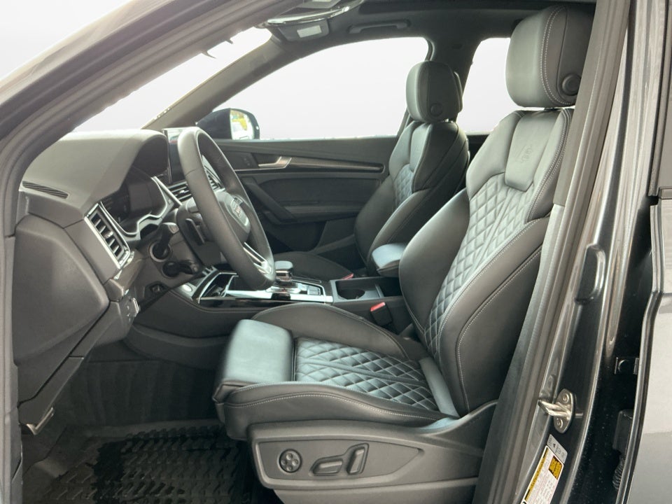 2025 Audi SQ5 Premium Plus