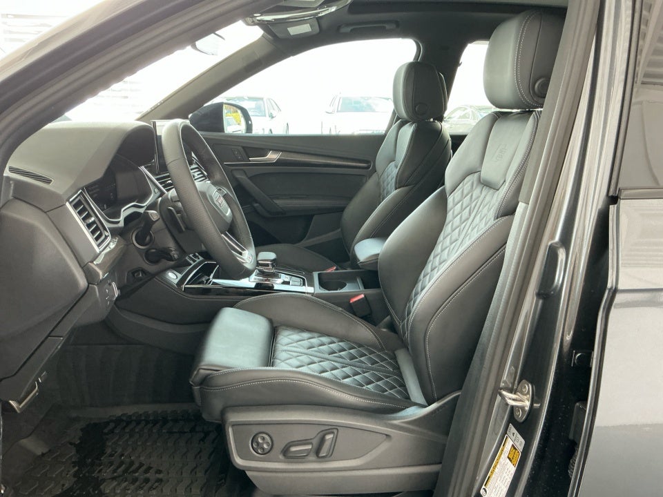 2025 Audi SQ5 Premium Plus