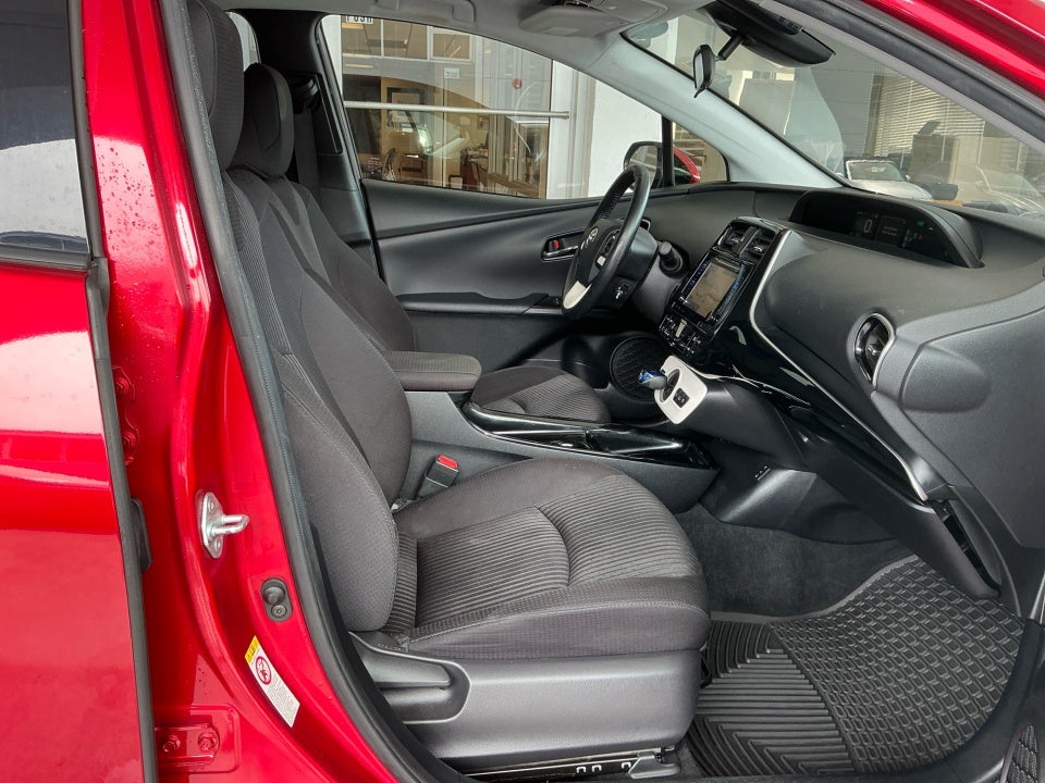 2018 Toyota Prius Prime Plus