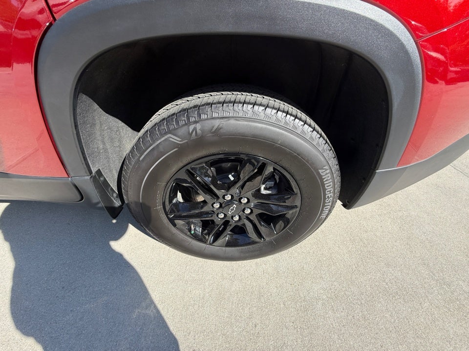 2023 Chevrolet Traverse AWD LT Cloth