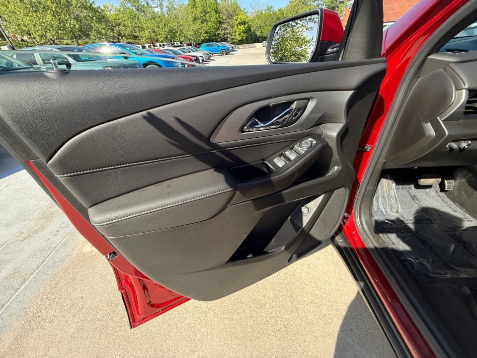 2023 Chevrolet Traverse AWD LT Cloth