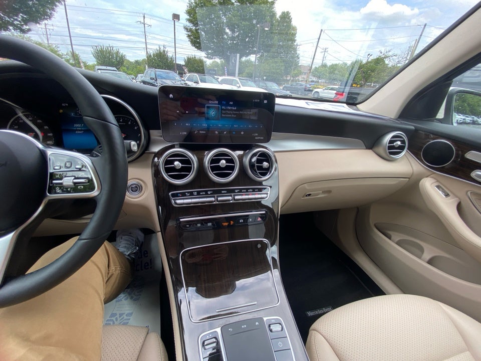 2020 Mercedes-Benz GLC 300 GLC 300