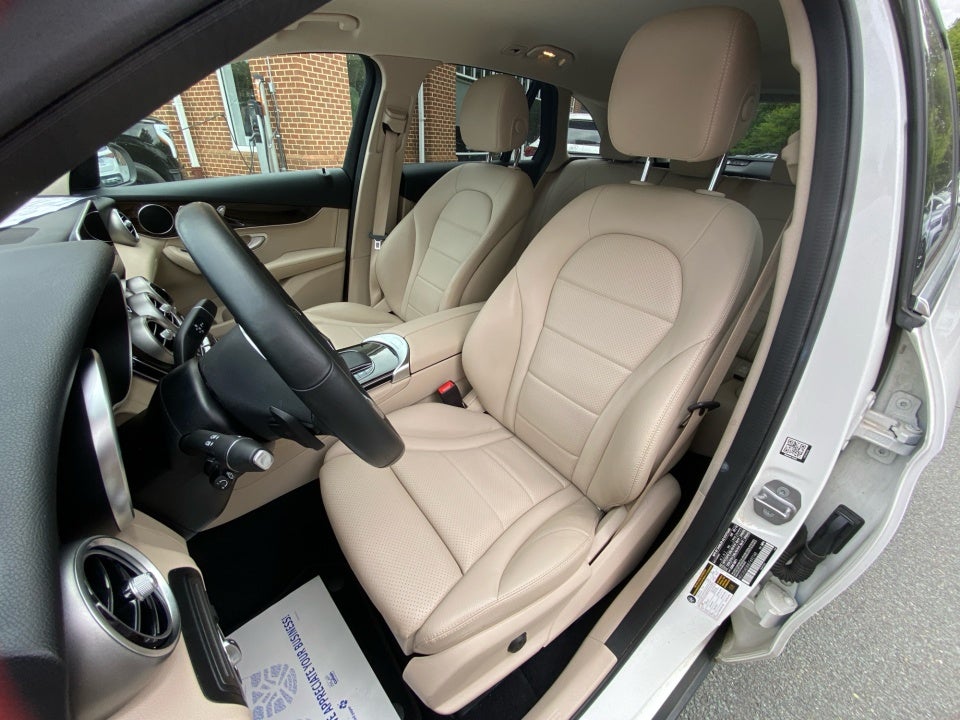 2020 Mercedes-Benz GLC 300 GLC 300