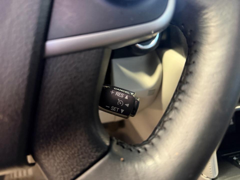 2014 Toyota Camry Hybrid XLE
