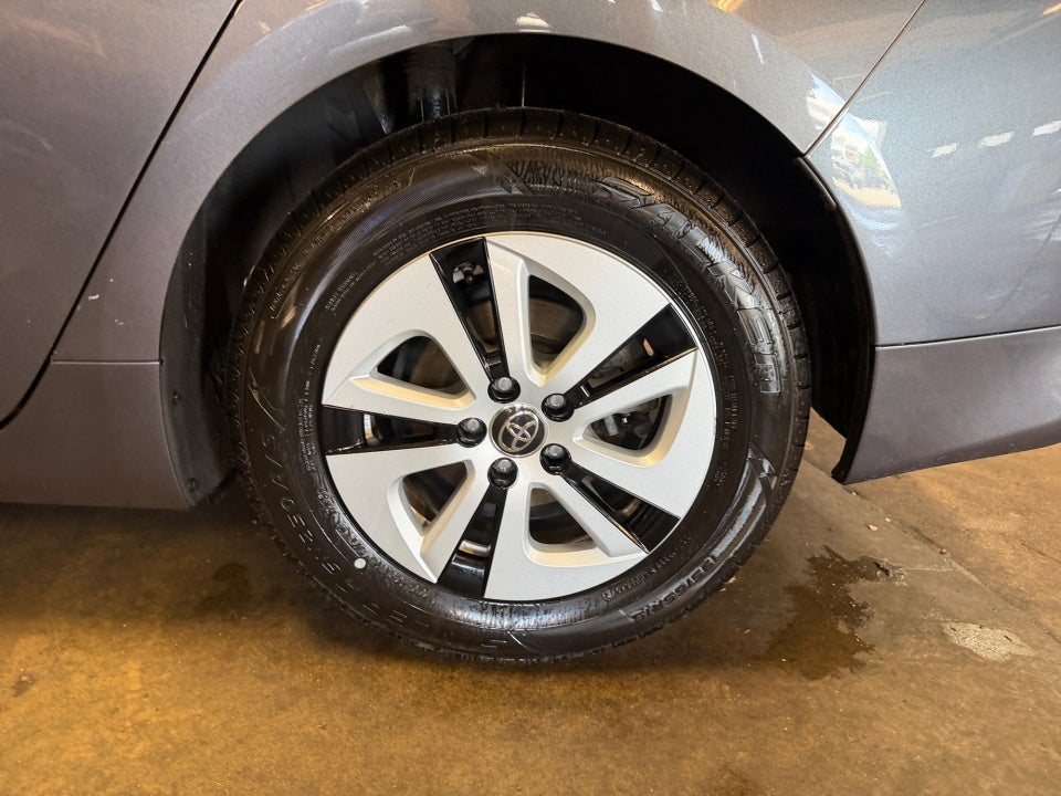 2017 Toyota Prius Three