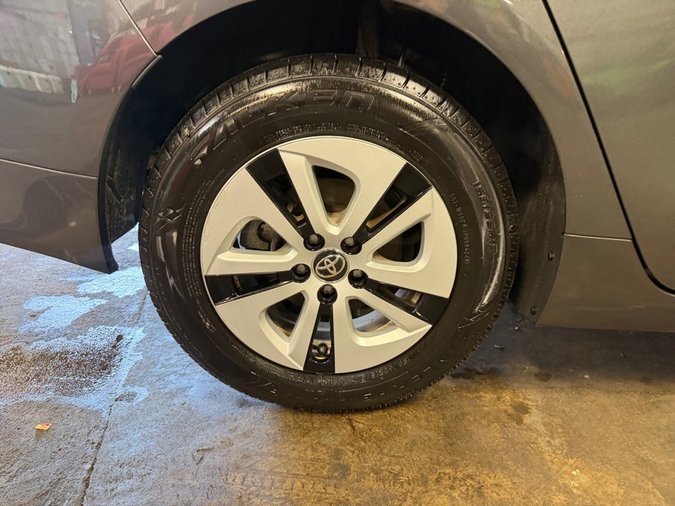 2017 Toyota Prius Three