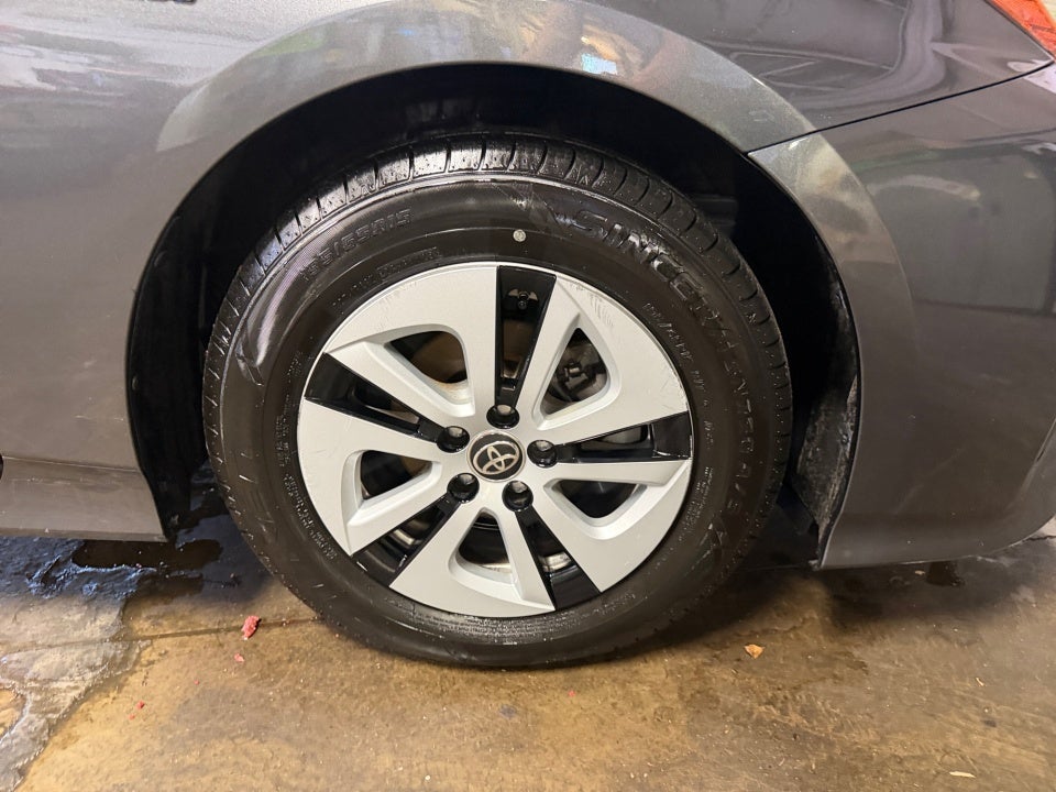 2017 Toyota Prius Three