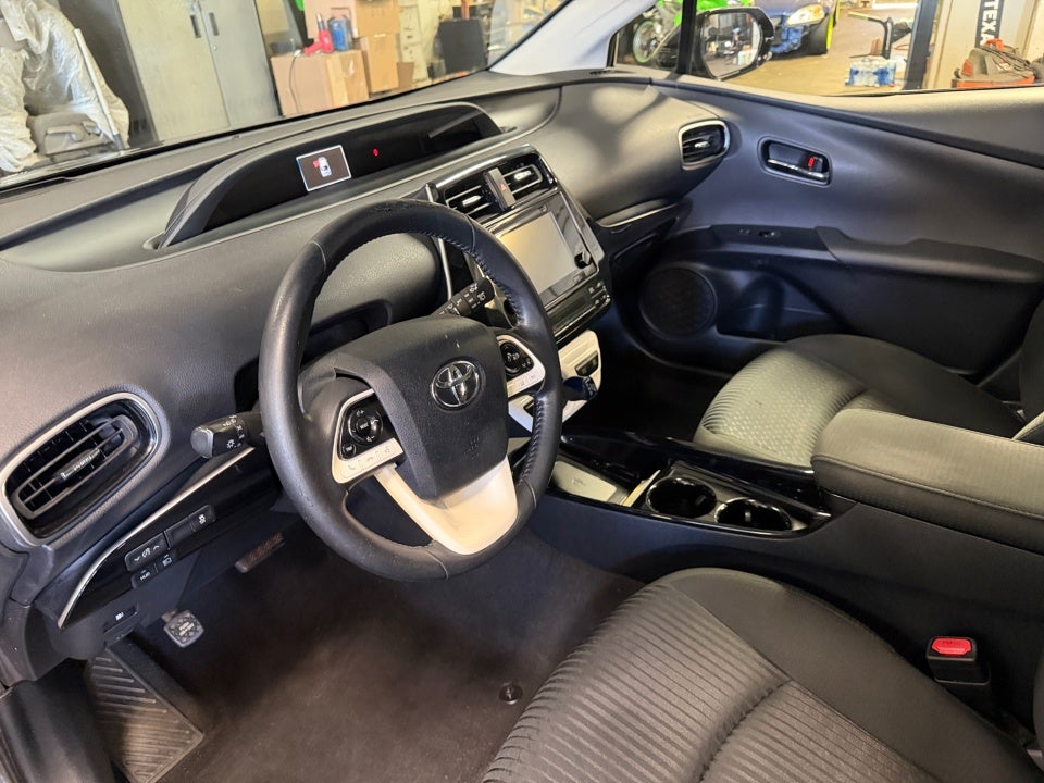 2017 Toyota Prius Three