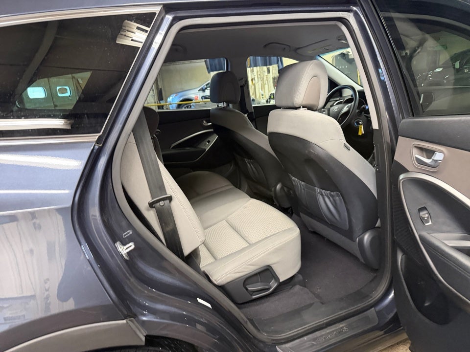 2017 Hyundai Santa Fe SE