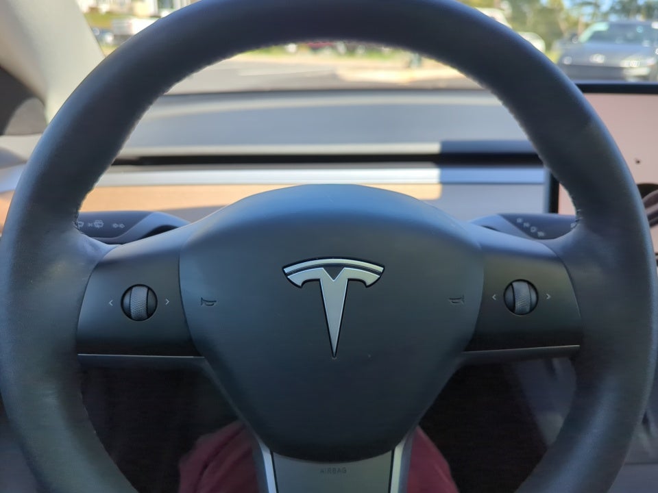 2022 Tesla Model 3 RWD