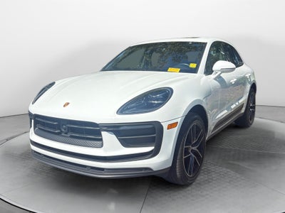 2023 Porsche Macan Base