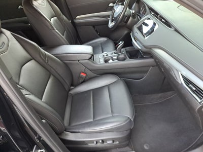 2023 Cadillac XT4 FWD Premium Luxury