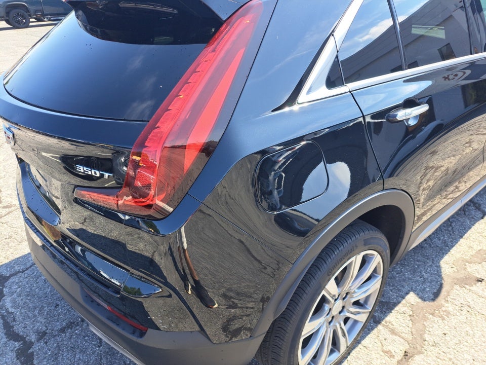 2023 Cadillac XT4 FWD Premium Luxury