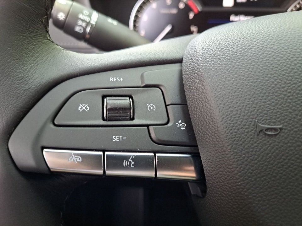 2023 Cadillac XT4 FWD Premium Luxury
