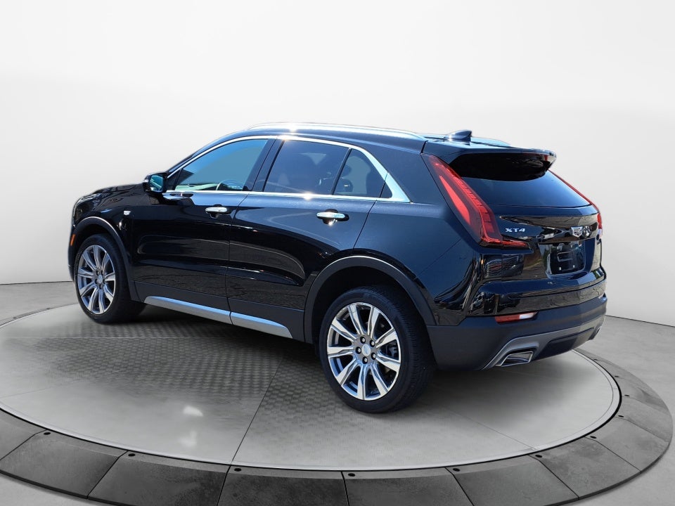 2023 Cadillac XT4 FWD Premium Luxury