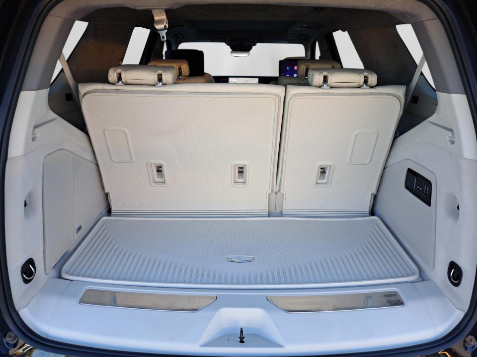 2025 Cadillac Escalade 4WD Sport Platinum