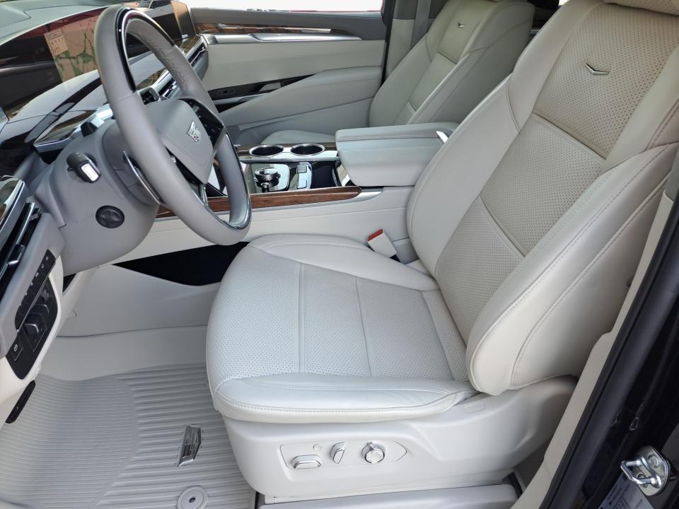 2025 Cadillac Escalade 4WD Sport Platinum