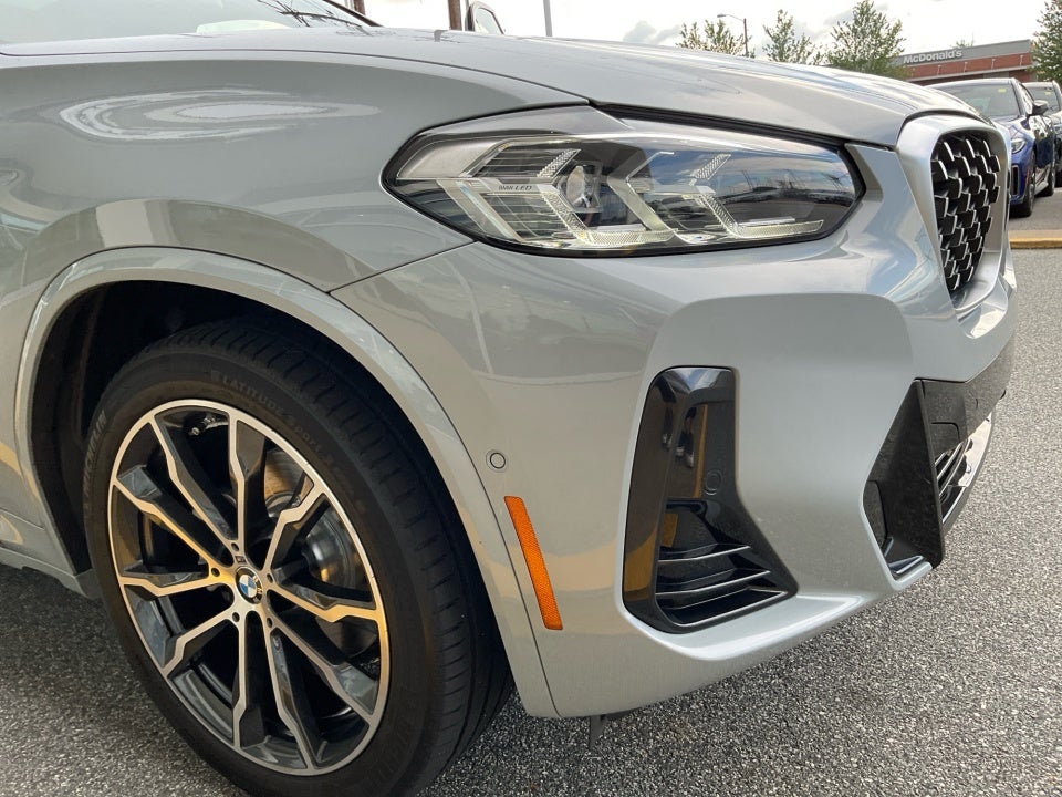 2023 BMW X4 xDrive30i
