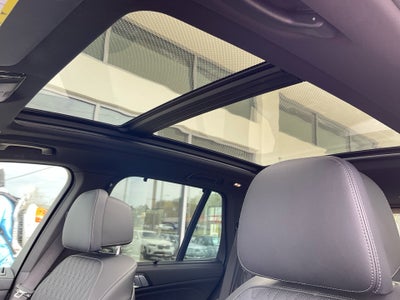 2024 BMW X5 M60i