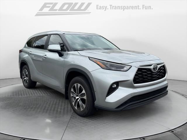 2025 Toyota Highlander Hybrid XLE