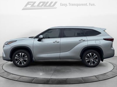 2025 Toyota Highlander Hybrid XLE