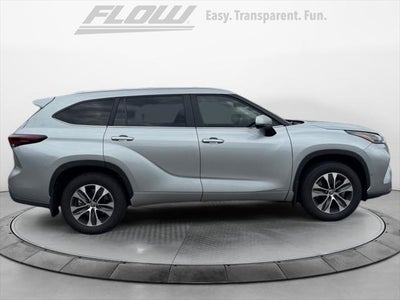 2025 Toyota Highlander Hybrid XLE