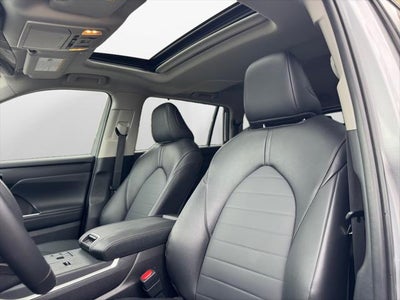 2025 Toyota Highlander Hybrid XLE