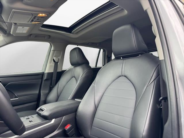 2025 Toyota Highlander Hybrid XLE