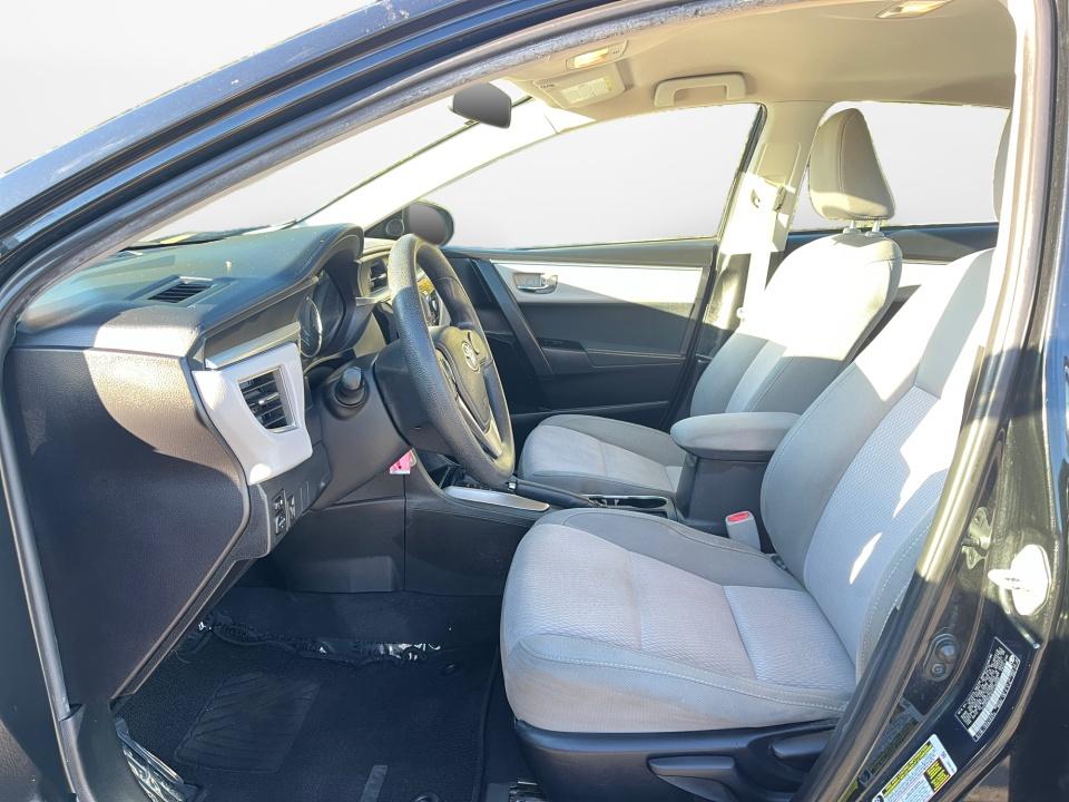 2015 Toyota COROLLA LE