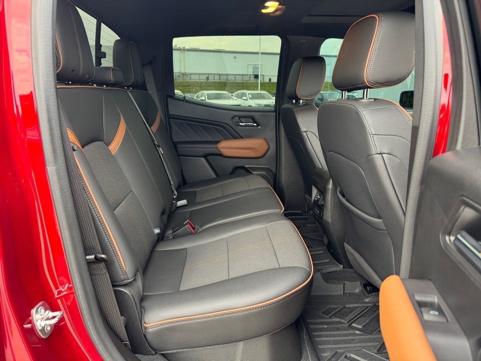 2024 GMC Canyon 4WD AT4