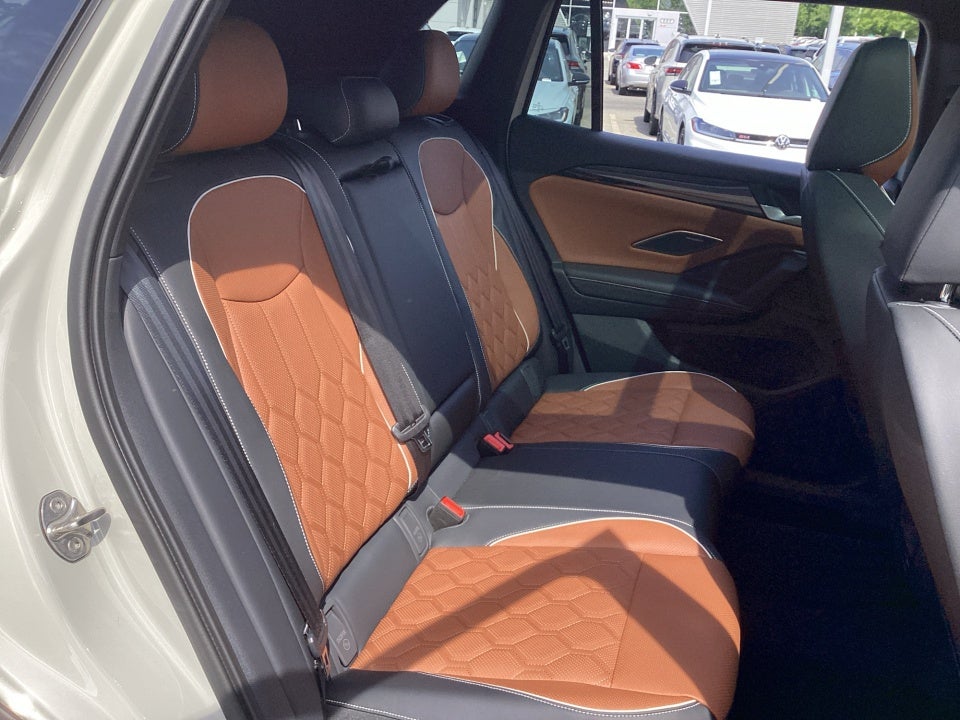 2026 Volkswagen Tiguan SEL R-Line Turbo