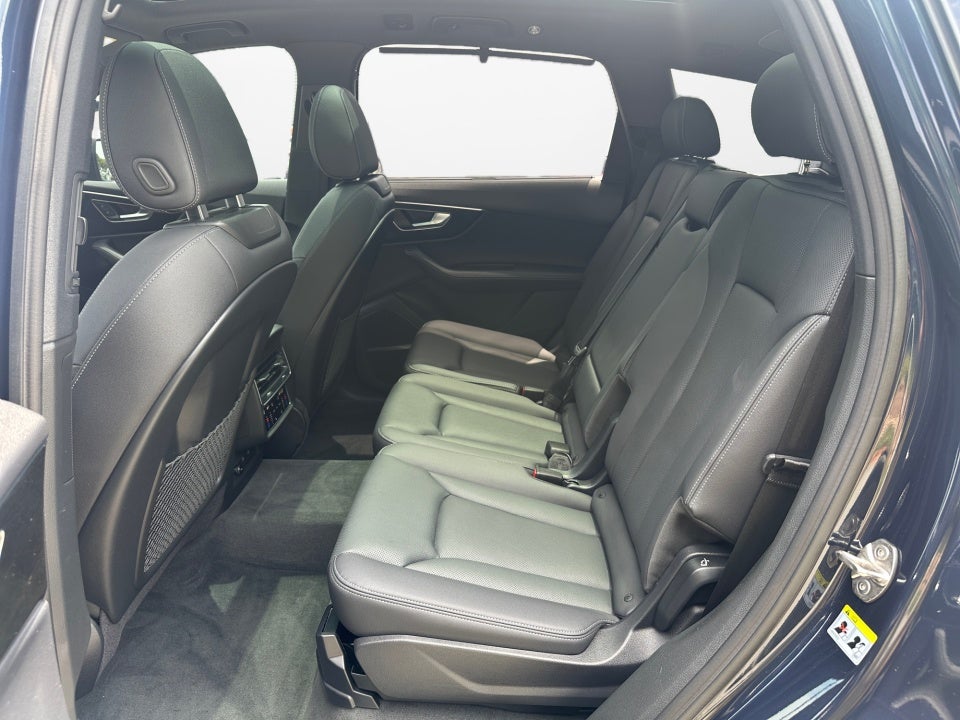 2025 Audi Q7 Premium Plus