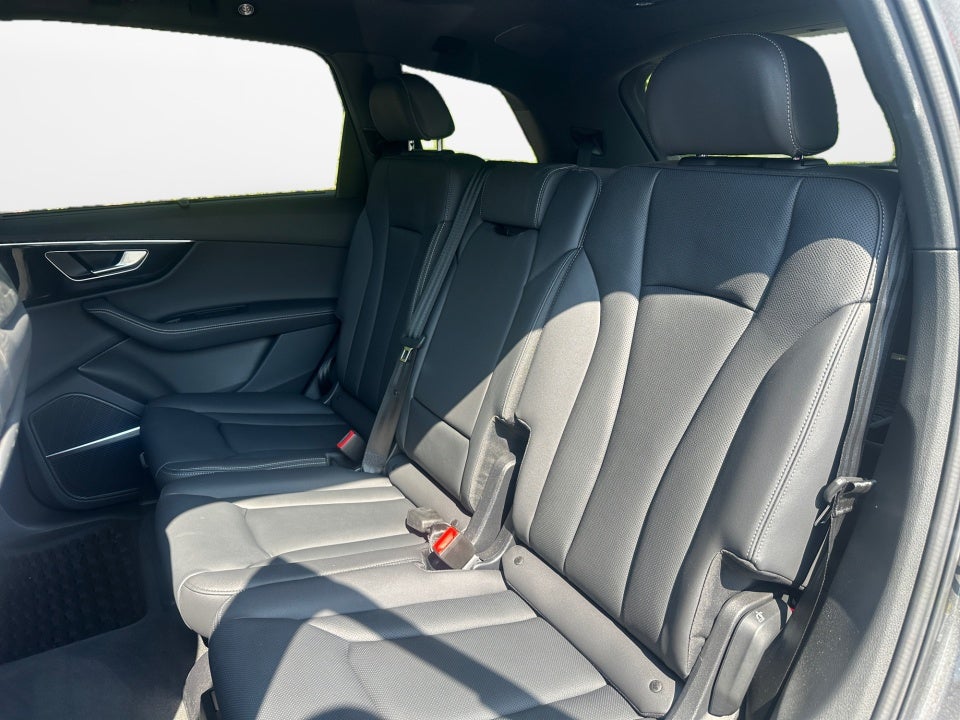 2026 Audi Q7 Premium Plus