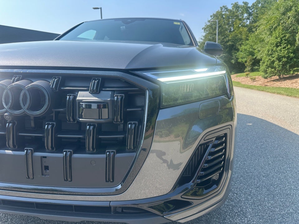 2026 Audi Q7 Premium Plus