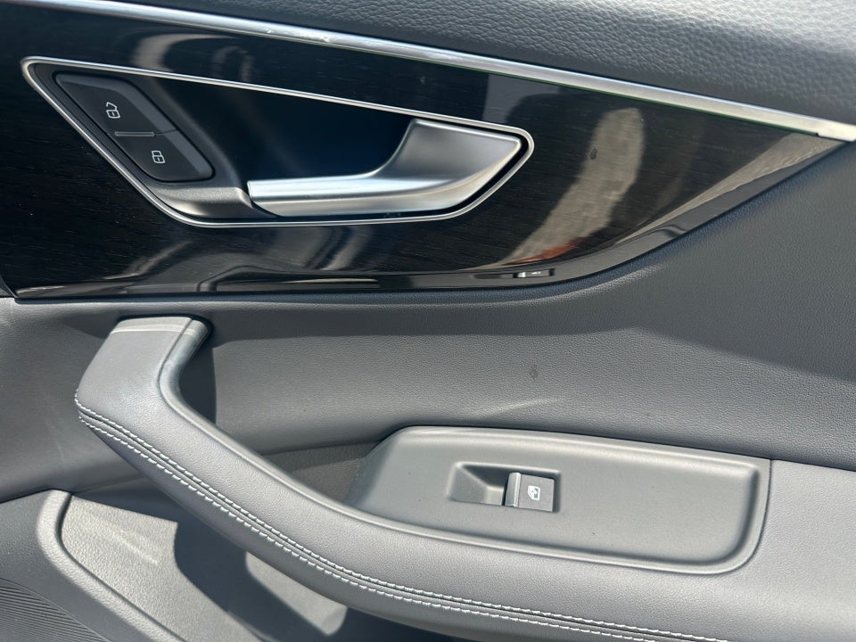 2026 Audi Q7 Premium Plus