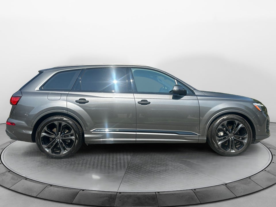2026 Audi Q7 Premium Plus