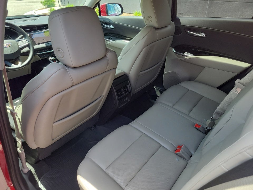 2021 Cadillac XT4 FWD Premium Luxury