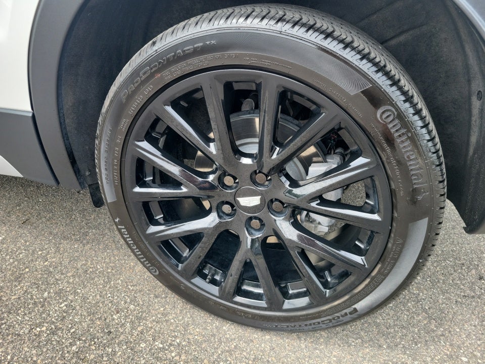 2023 Cadillac XT4 AWD Premium Luxury